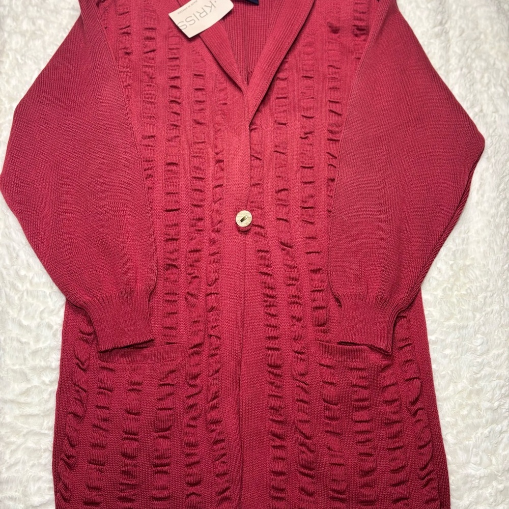 KRISS Made in Sweden Elegant Red Cardigan Sweater